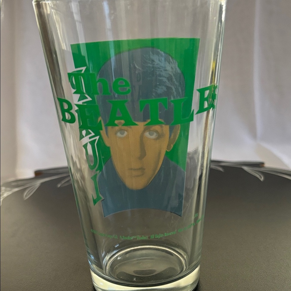 Colorful Beatles Glass Set - Picture 5 of 9